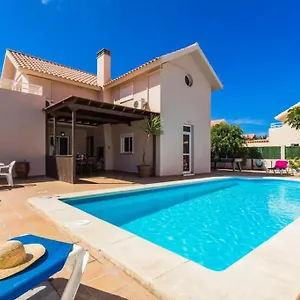 https://villa-michelle-corralejo.hotelsfuerteventura.org