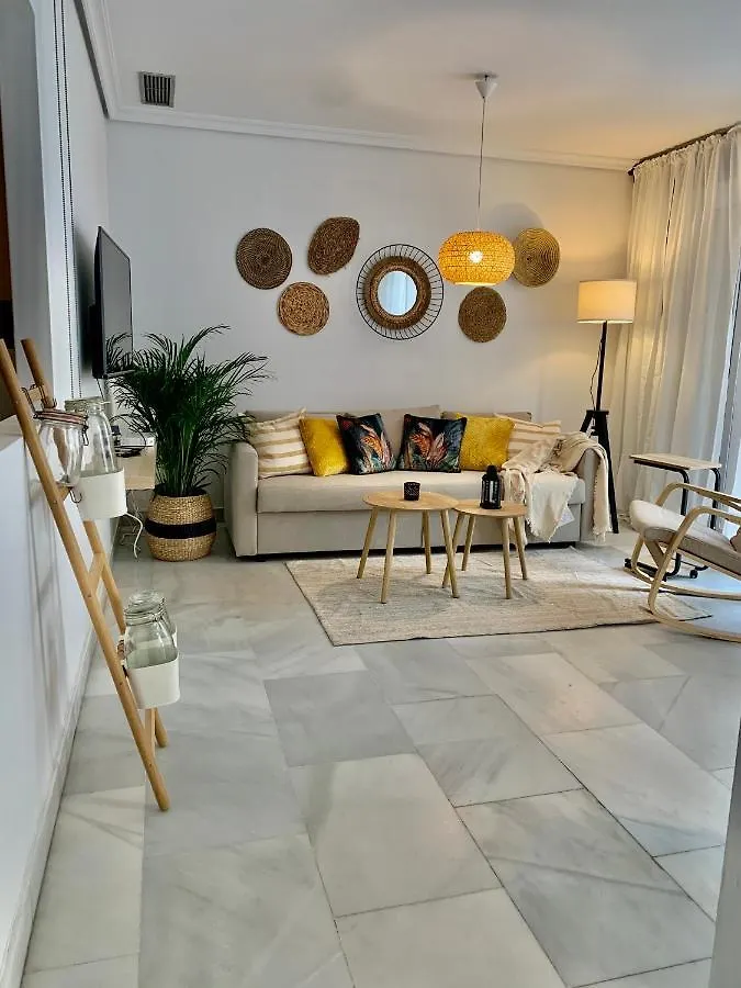 Homely Malaga Larios 0*,